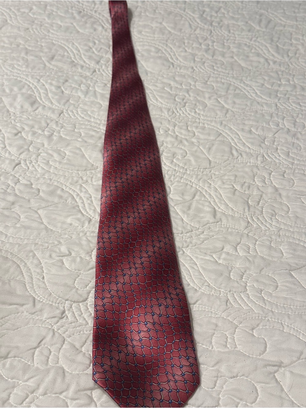 Zilli Men's Burgundy Geometric Pattern Tie - Sophisticated Dress Accessory
